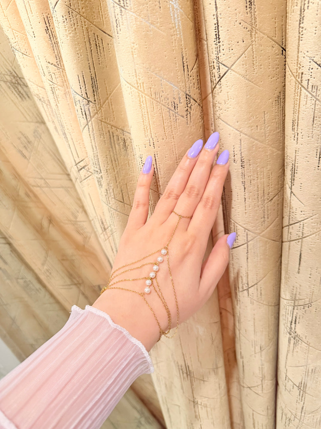 Pearl Cascade Hand Chain