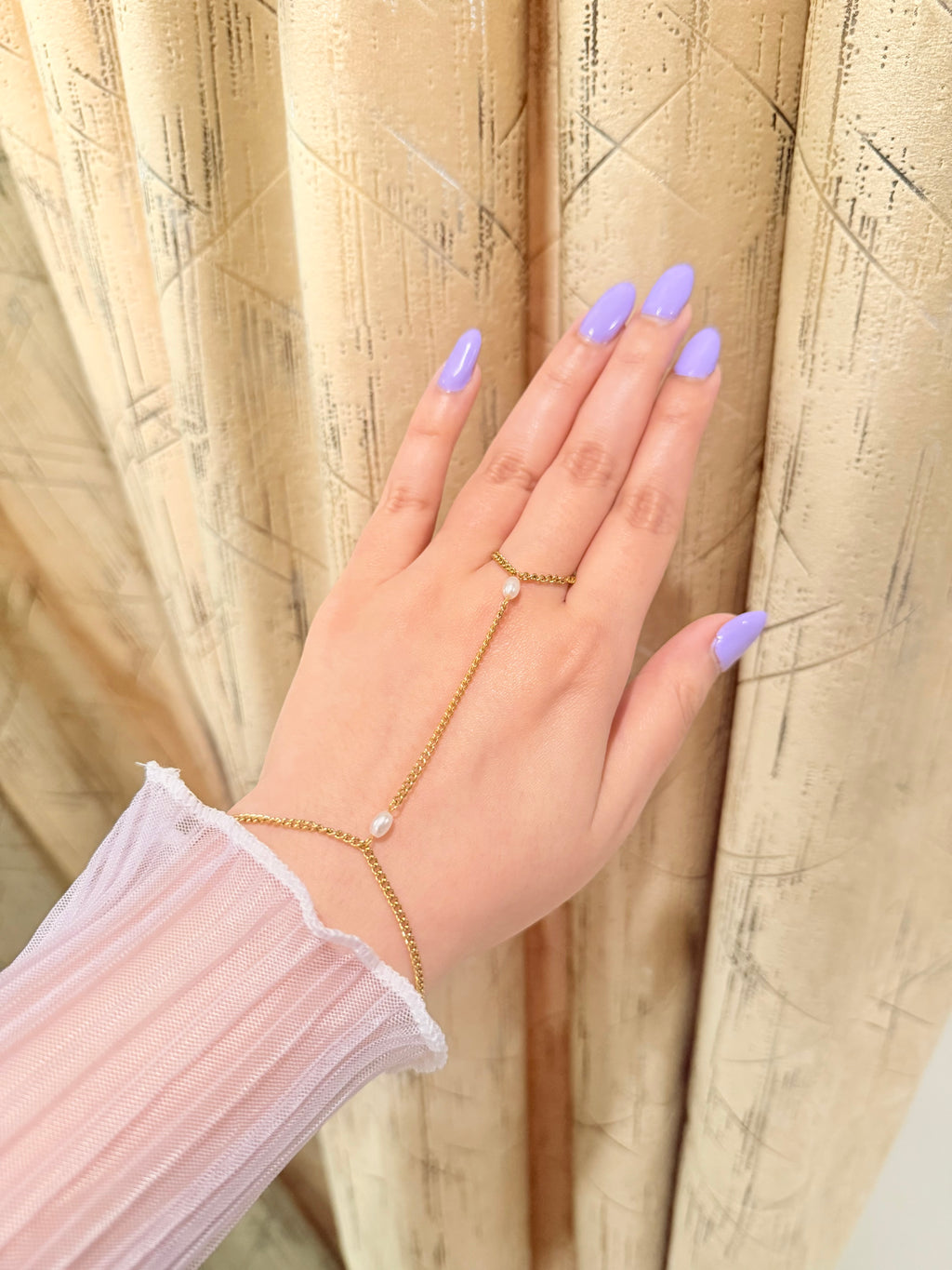 pearl-whisper-hand-chain