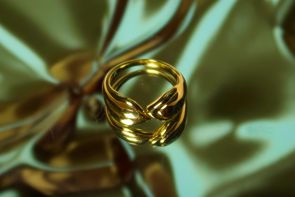 Twin Dome Luxe Ring – Elegant Double Dome Statement Ring