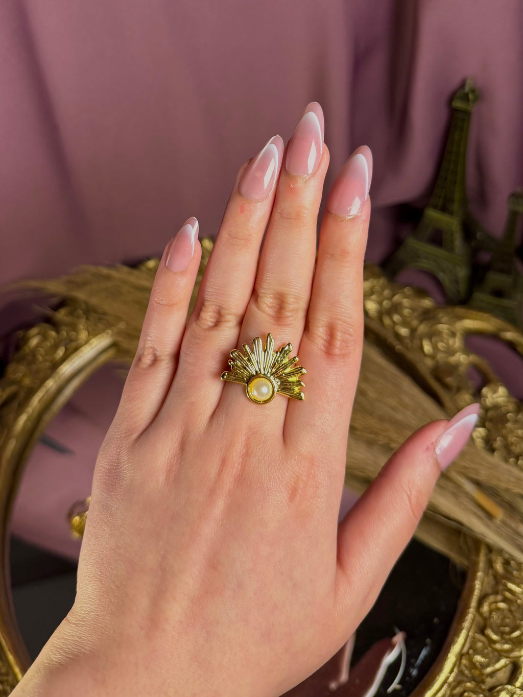 Pearl Sunburst Ring – Elegant Pearl Statement Piece