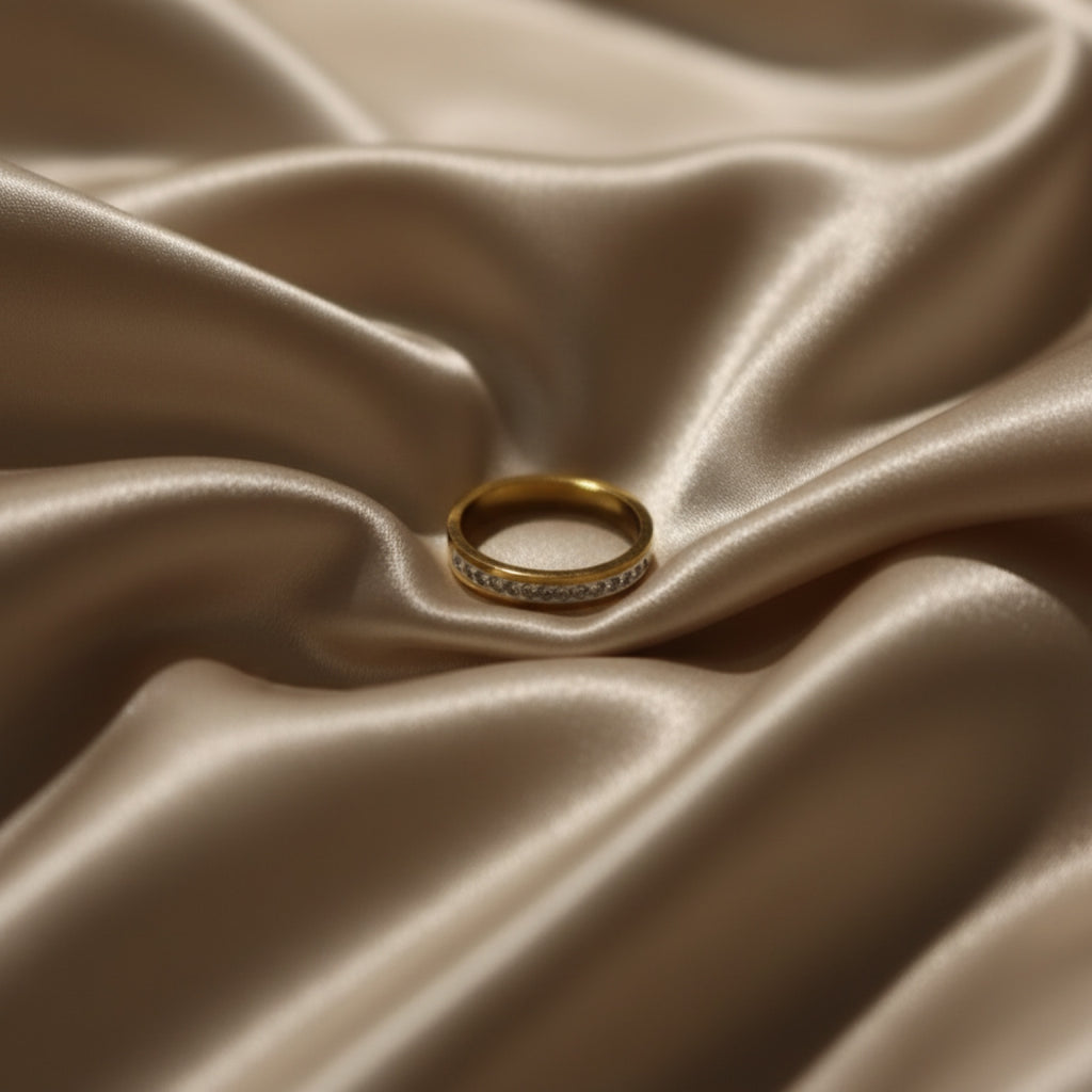 Classic Diamond Band – Elegant Gold Crystal Band Ring for Women