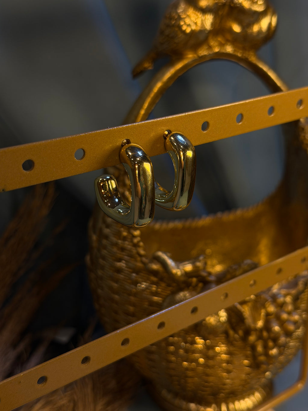 Luna Curve Hoops – Elegant Gold Statement Earrings for Women