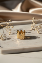 Artistic Wave Statement Ring – Elegant Gold Ring for Women
