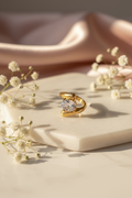 Luna Solitaire Ring – Elegant Gold Ring for Women