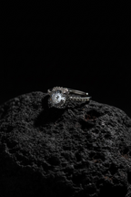 Aurora Diamond Ring – Elegant Gold Ring for Women