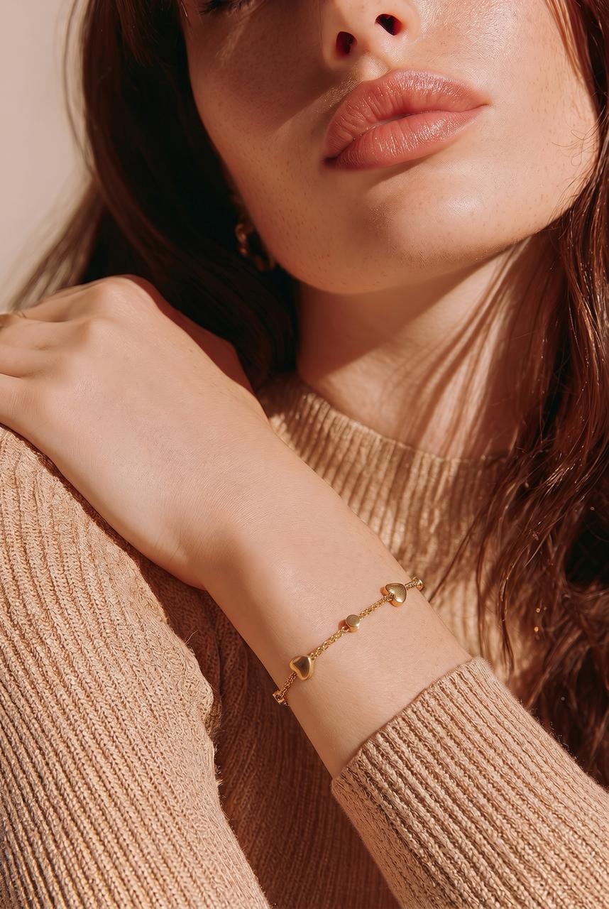 Double Heart Chain Bracelet – Elegant Gold Heart Bracelet for Women