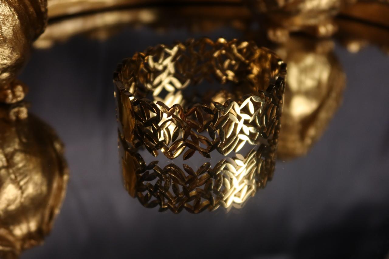 Golden Leaf Wrap Handcuff – Elegant Gold Nature Inspired Handcuff for Women