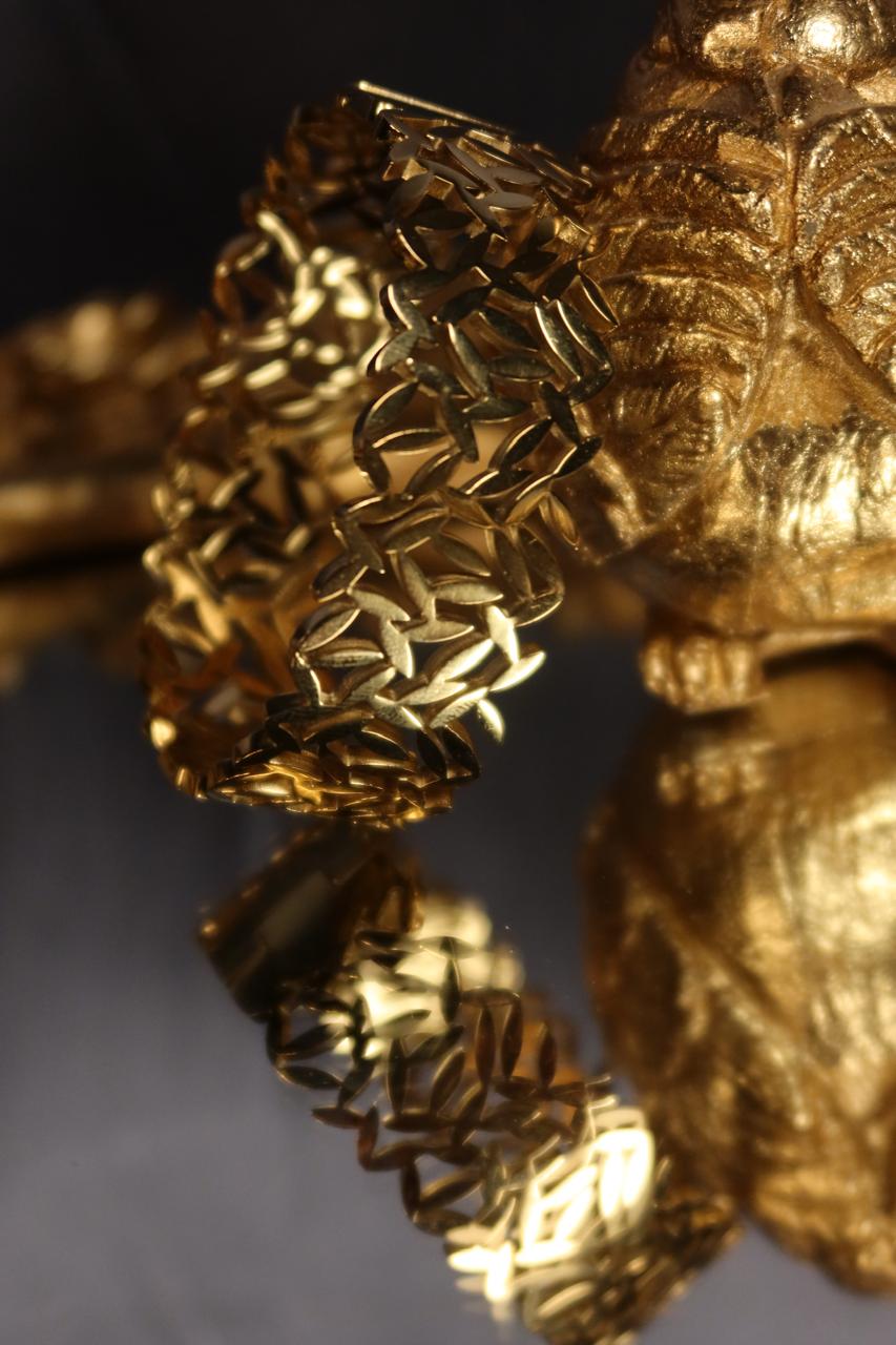 Golden Leaf Wrap Handcuff – Elegant Gold Nature Inspired Handcuff for Women