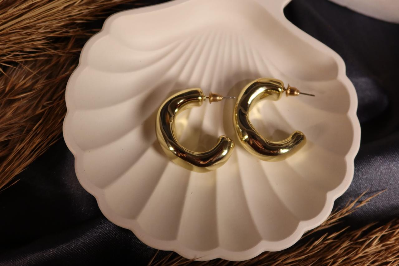 Chunky C-Hoop Earrings – Bold Gold Statement Earrings for Women