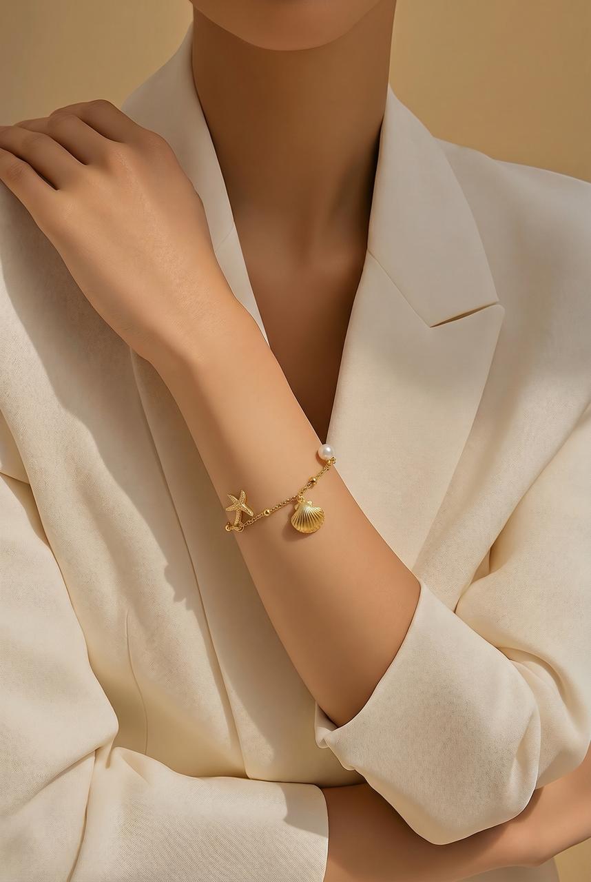 Shell Charm Bracelet – Trendy Gold Beach Style Bracelet for Women