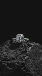 Aurora Diamond Ring – Elegant Gold Ring for Women