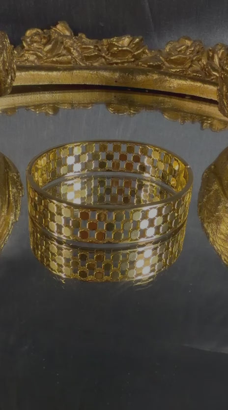 Honeycomb Luxe Handcuff – Elegant Gold Geometric Handcuff for Women