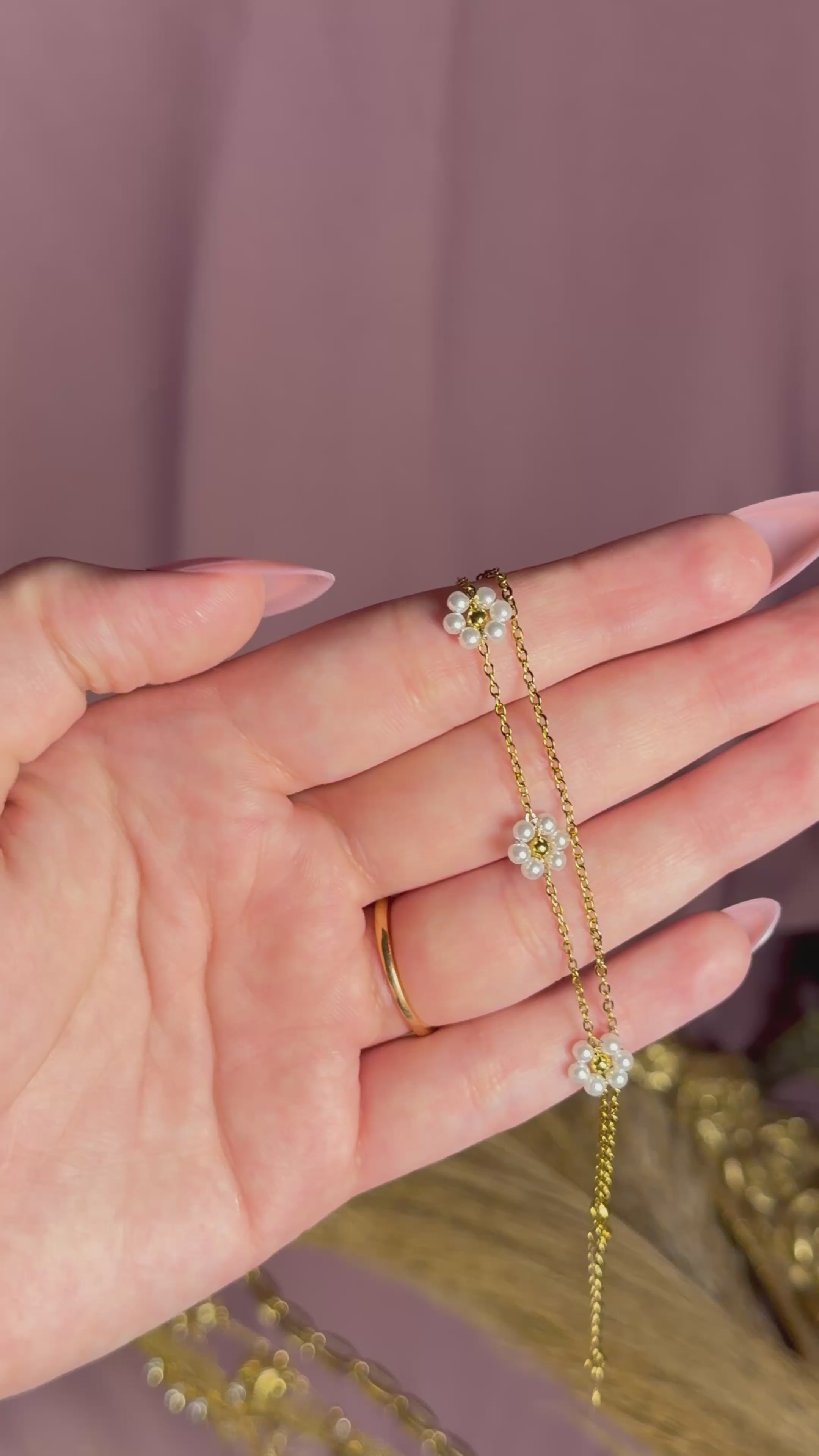 Minimal Bar Bracelet – Elegant Gold Minimal Bracelet for Women