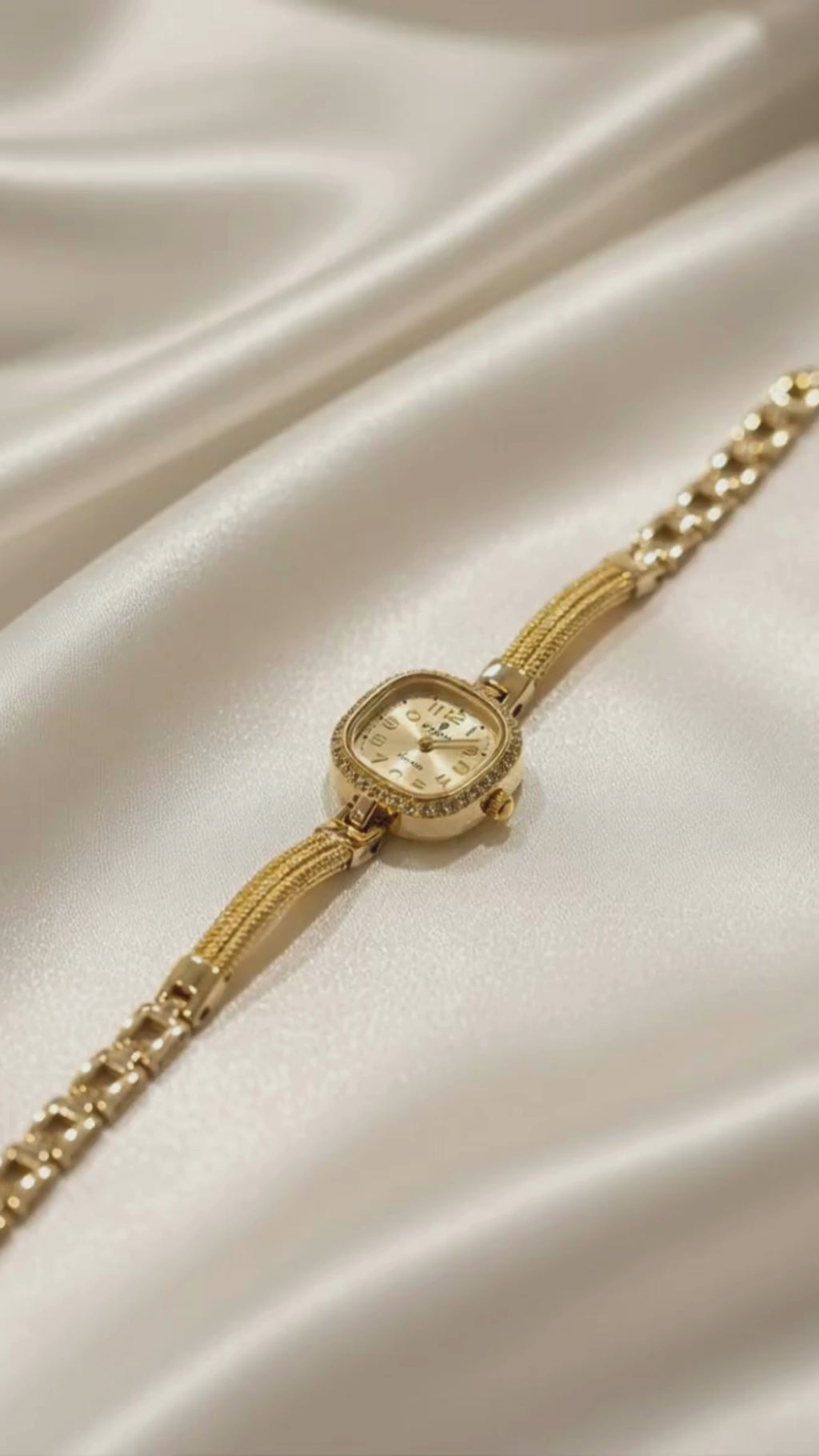 Champagne Glow Watch – Elegant Gold Watch for Women