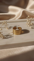 Ribbed Gold Cuff Ring – Elegant Gold Ring for Women