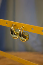Curved Teardrop Hoops – Elegant Gold Hoop Earrings for Women
