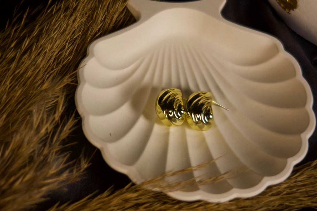 Wave Layer Hoops – Elegant Gold Layered Earrings for Women