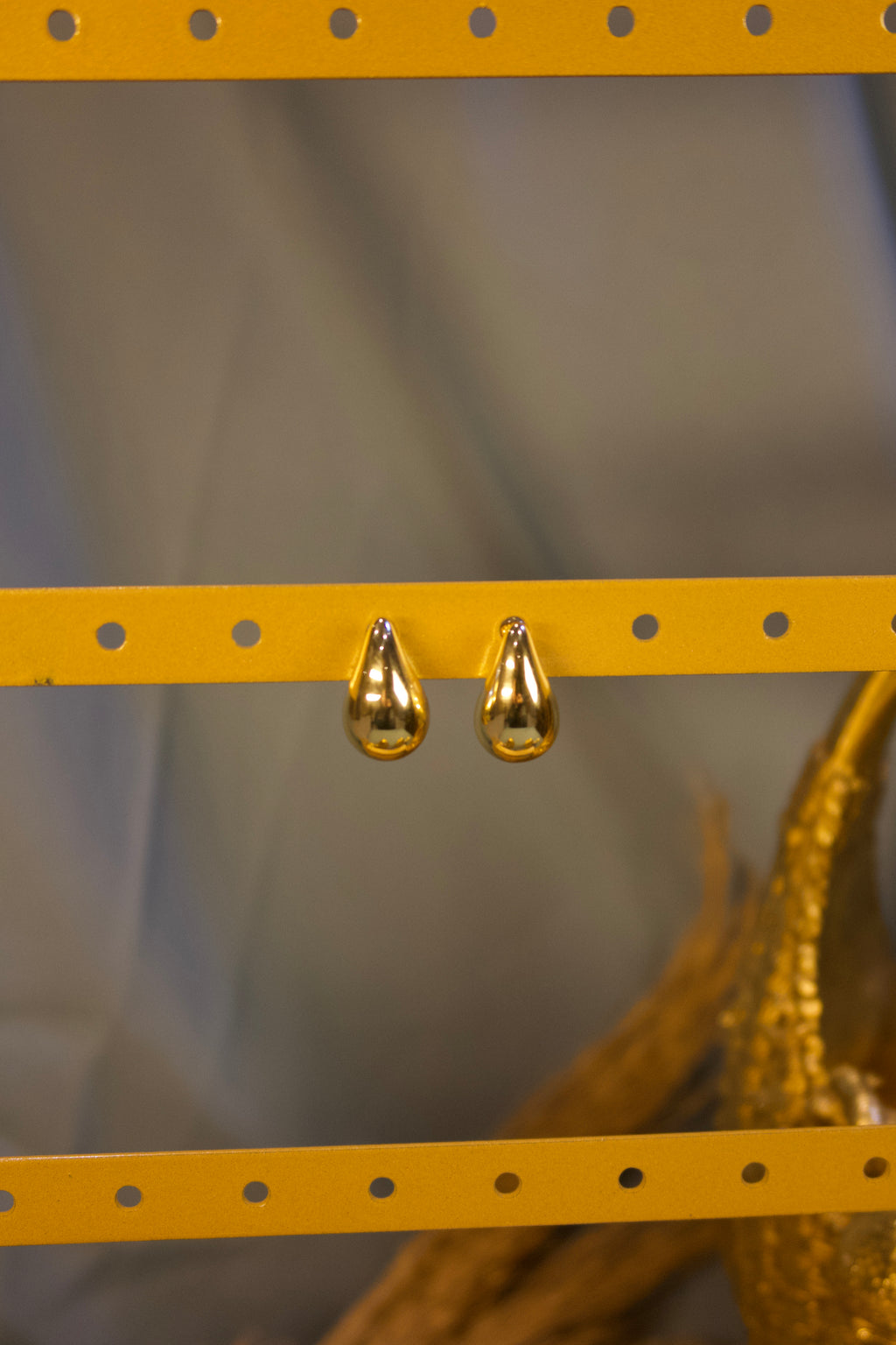 Minimal Teardrop Stud Hoops – Elegant Gold Earrings for Women